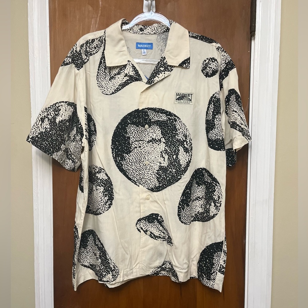 🆕 Market Men's Cream and Black Shirt. XL